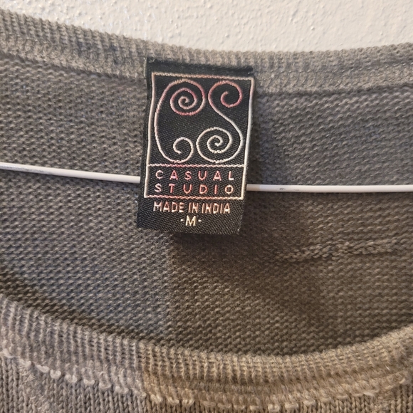 CS Distressed 90s M Sweater - Picture 4 of 6